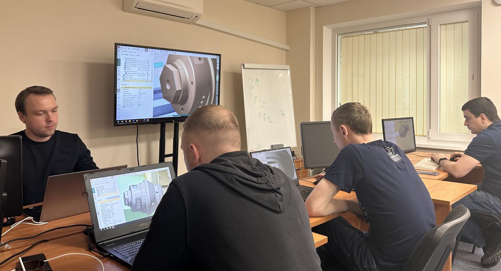 ДМИТРИЙ РАССОХИН: «Основы для развития российского рынка CAM заложены еще вчера»