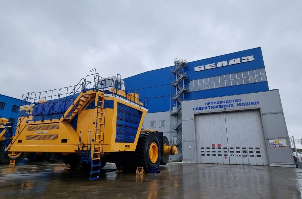 ГК «ПЛМ Урал» презентовала отечественное решение для программирования различных видов обработки на станках с ЧПУ и роботах для машиностроительных предприятий Беларуси